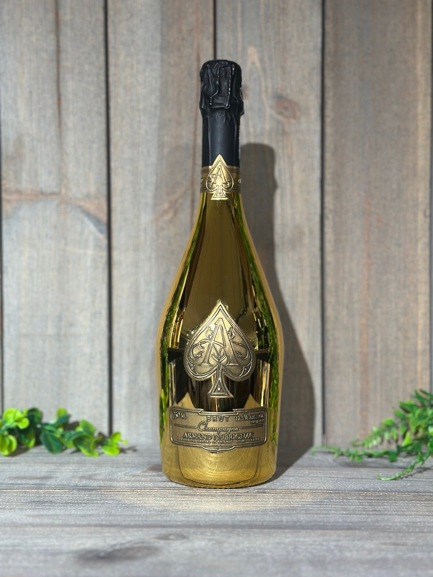 CHAMPAGNE - Armand de Brignac Brut Gold